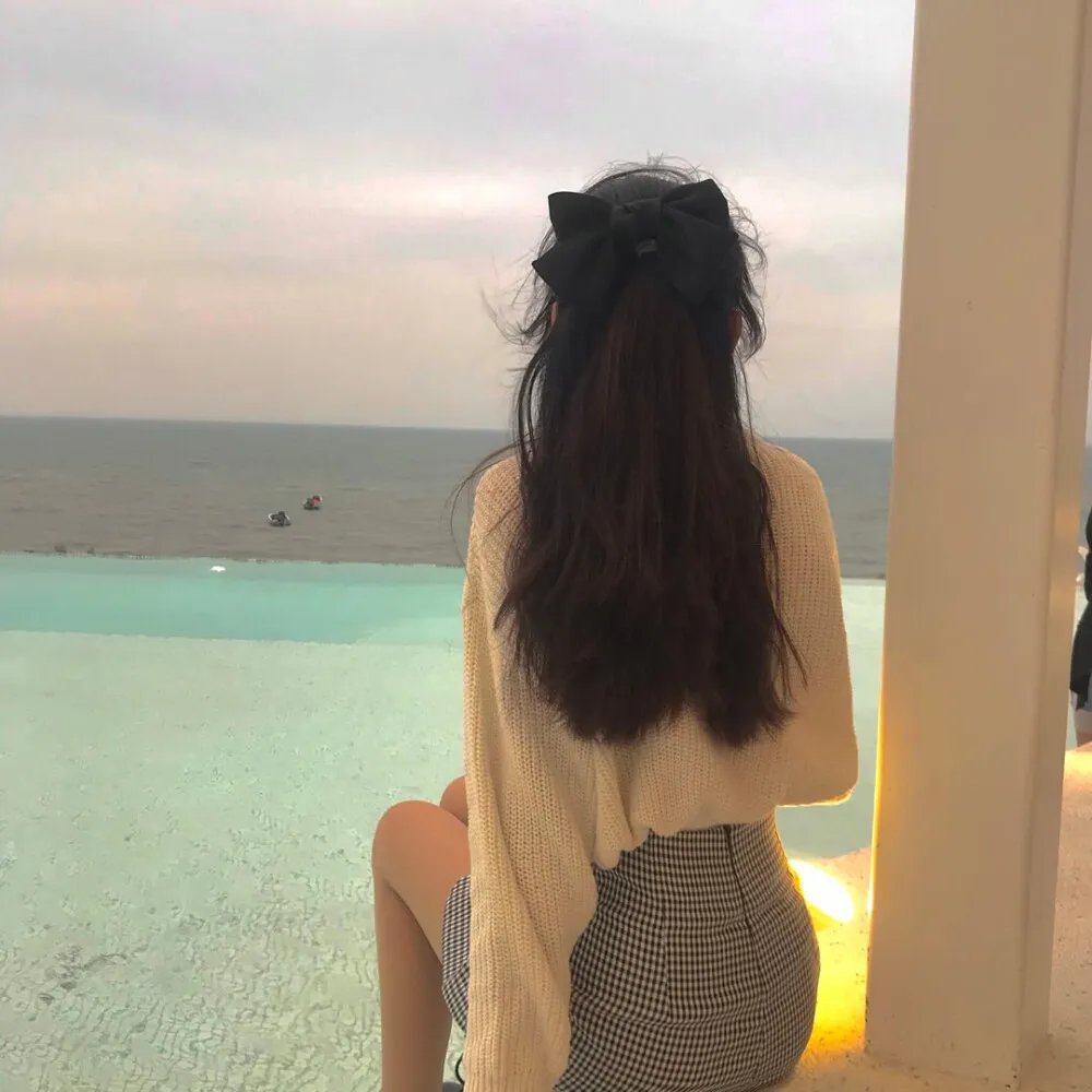 深红之名海报