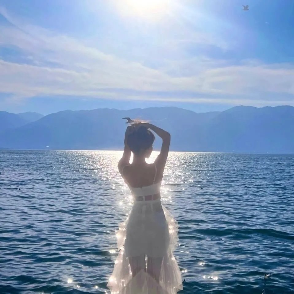 红唇劫海报
