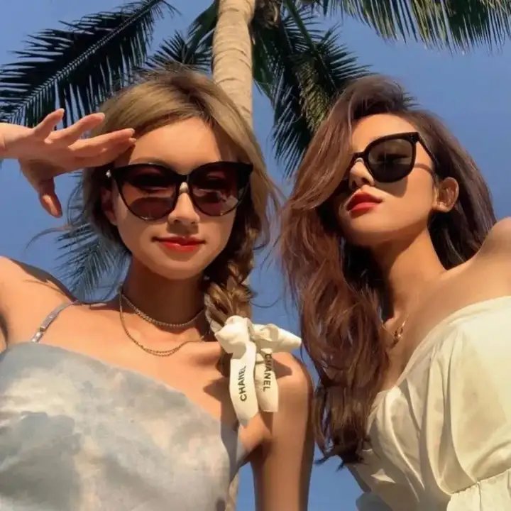 莫负当年情海报